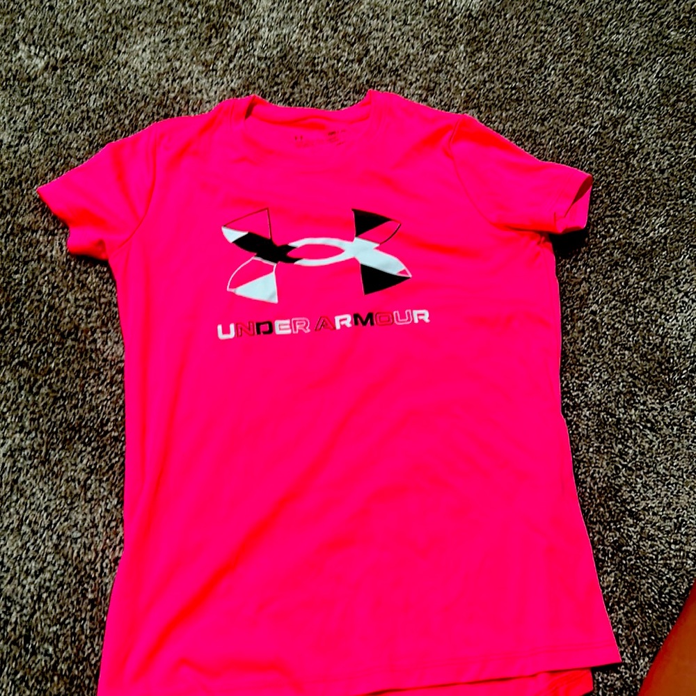 Under armor shirt